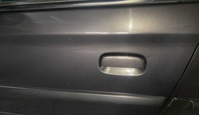 2020 Maruti Alto VXI, Petrol, Manual, 24,335 km, Front passenger door - Slightly dented