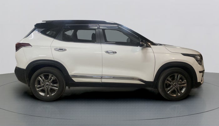 2020 KIA SELTOS HTX 1.5 PETROL MT, Petrol, Manual, 24,339 km, Right Side View