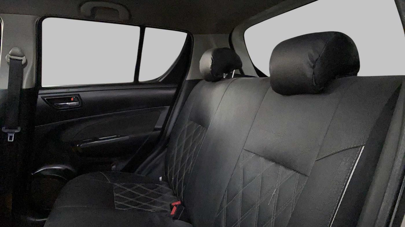 2014 Maruti Swift VXI, Petrol, Manual, 93,013 km, Right Side Rear Door Cabin