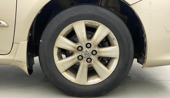 2010 Toyota Corolla Altis G PETROL, Petrol, Manual, 50,734 km, Right Front Wheel
