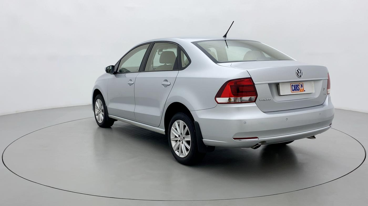2016 Volkswagen Vento HIGHLINE 1.2 TSI AT, Petrol, Automatic, 52,969 km, Left Back Diagonal