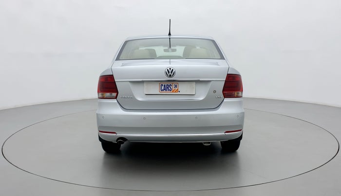 2016 Volkswagen Vento HIGHLINE 1.2 TSI AT, Petrol, Automatic, 52,969 km, Back/Rear