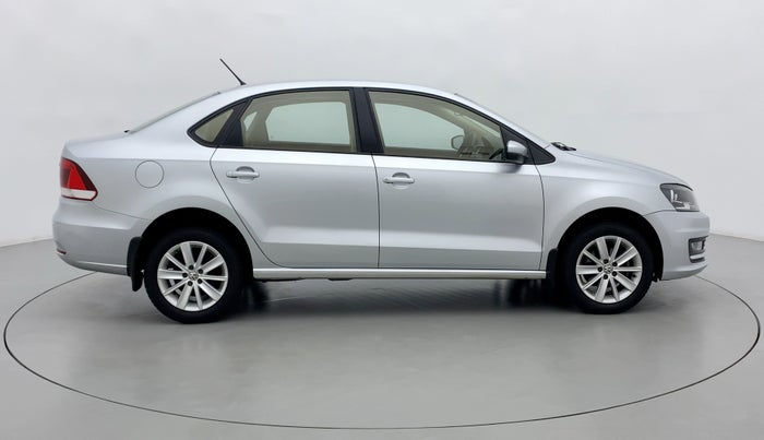2016 Volkswagen Vento HIGHLINE 1.2 TSI AT, Petrol, Automatic, 52,969 km, Right Side View