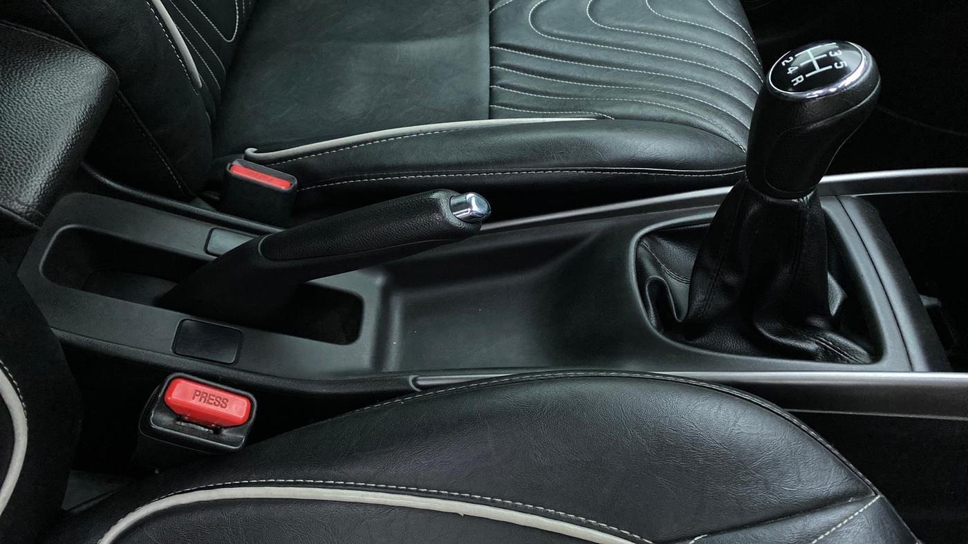 2019 Toyota Glanza V, Petrol, Manual, 48,527 km, Gear Lever