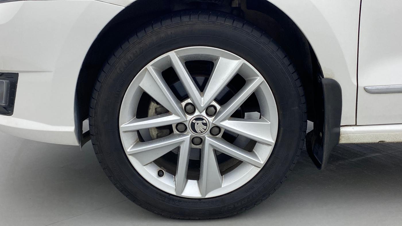 2020 Skoda Rapid STYLE 1.0 AT, Petrol, Automatic, 12,121 km, Left Front Wheel