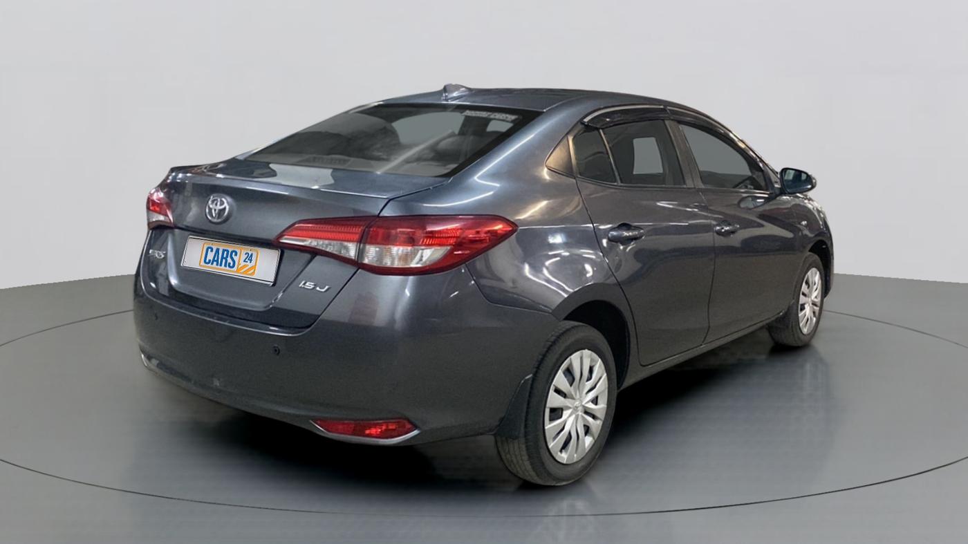 2019 Toyota YARIS J MT, Petrol, Manual, 30,784 km, Right Back Diagonal