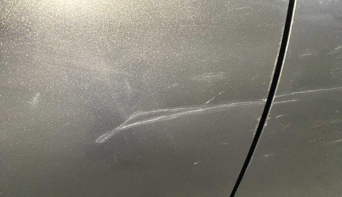 2019 Toyota YARIS J MT, Petrol, Manual, 30,784 km, Right rear door - Slightly dented
