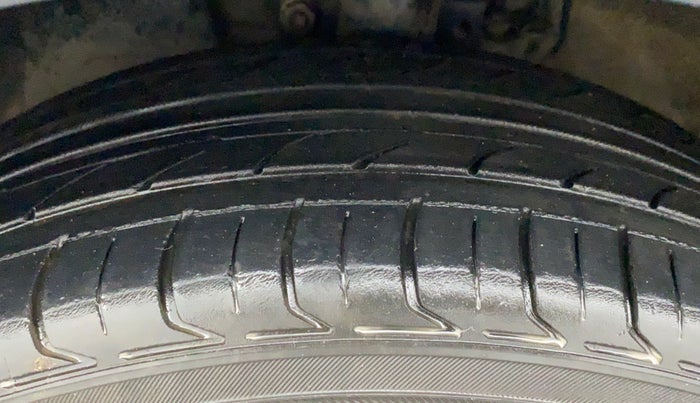 2019 Volkswagen Polo GT TSI 1.2 PETROL AT, Petrol, Automatic, 65,070 km, Left Front Tyre Tread