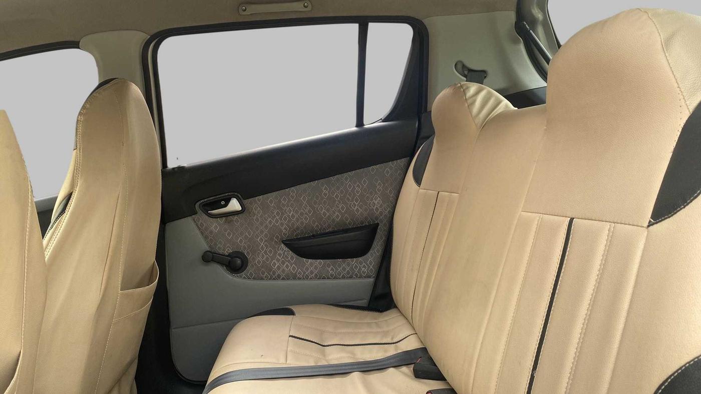2017 Maruti Alto 800 LXI, Petrol, Manual, 33,306 km, Right Side Rear Door Cabin