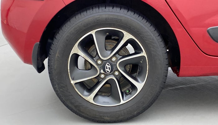2017 Hyundai Grand i10 ASTA 1.2 KAPPA VTVT, Petrol, Manual, 45,374 km, Right Rear Wheel