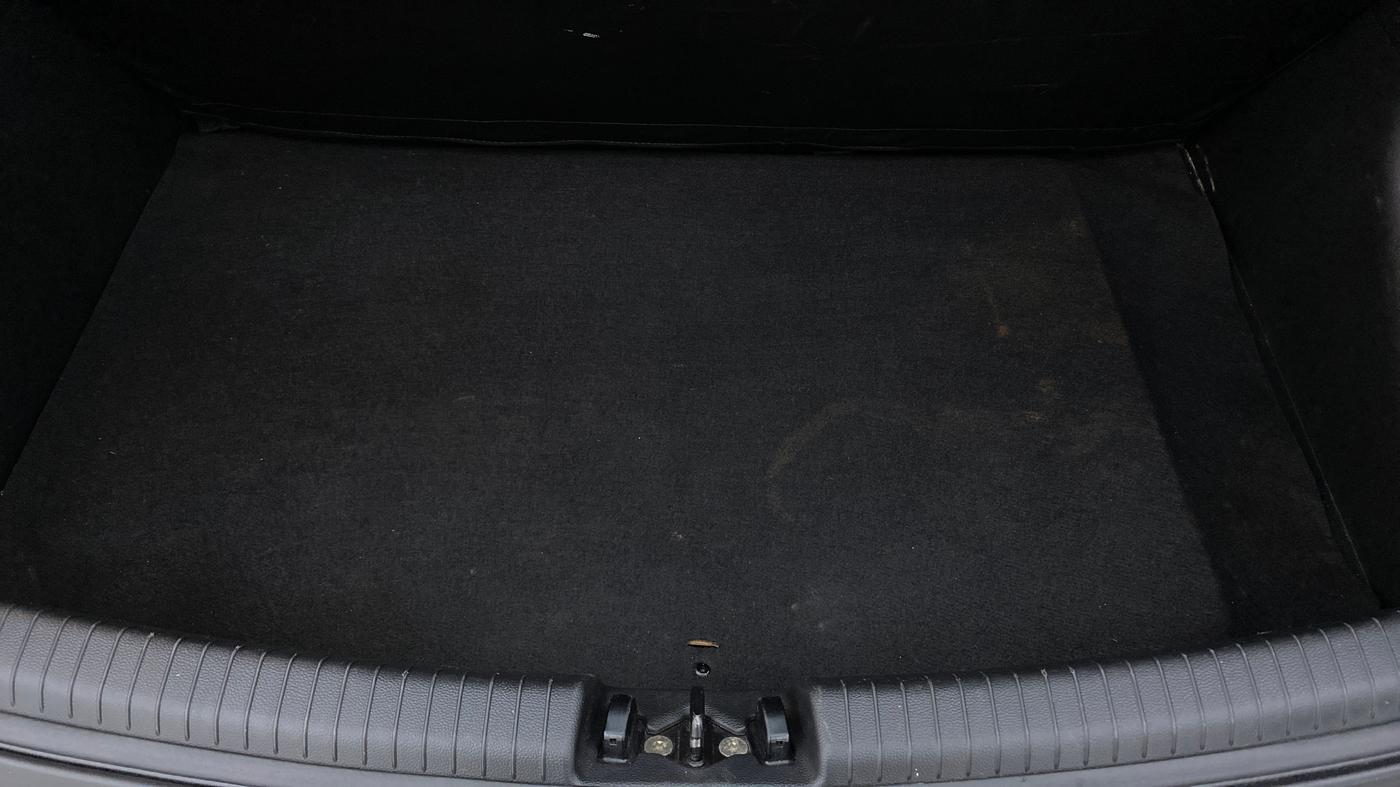 2017 Hyundai Grand i10 ASTA 1.2 KAPPA VTVT, Petrol, Manual, 45,374 km, Boot Inside
