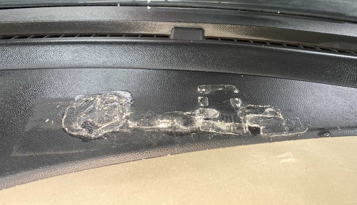 2018 Maruti Dzire ZDI, Diesel, Manual, 50,360 km, Dashboard - Minor scratches