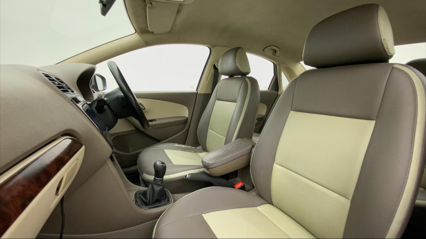 2015 Skoda Rapid 1.5 TDI MT Ambition Plus, Diesel, Manual, 80,074 km, Right Side Front Door Cabin
