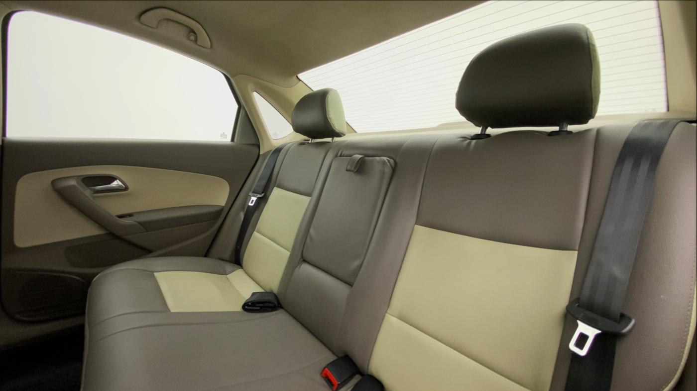 2015 Skoda Rapid 1.5 TDI MT Ambition Plus, Diesel, Manual, 80,074 km, Right Side Rear Door Cabin