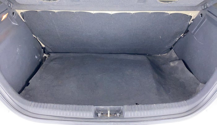 2013 Hyundai i20 MAGNA O 1.2, Petrol, Manual, 58,033 km, Boot Inside