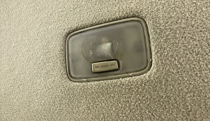 2013 Hyundai i20 MAGNA O 1.2, Petrol, Manual, 58,033 km, Ceiling - Roof light switch minor crack