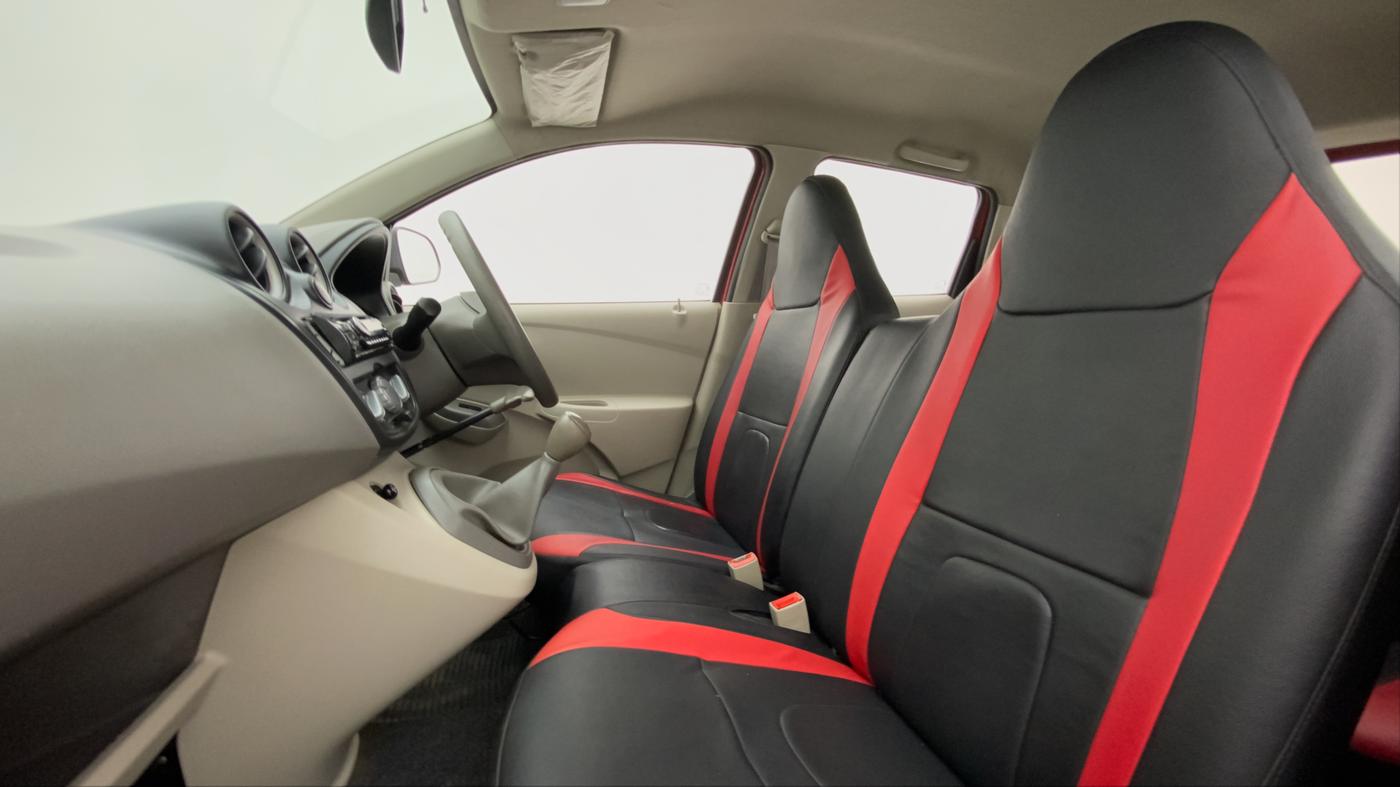 2014 Datsun Go T, Petrol, Manual, 41,239 km, Right Side Front Door Cabin