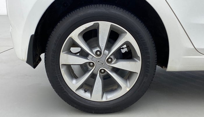 2017 Hyundai Elite i20 ASTA 1.4 CRDI DUAL TONE, Diesel, Manual, 86,644 km, Right Rear Wheel