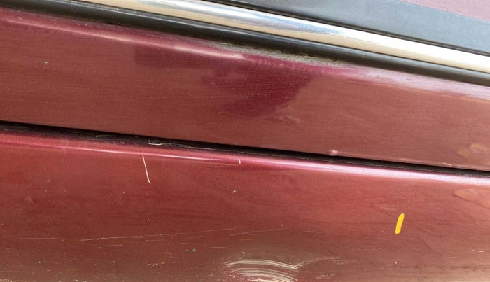 2015 Maruti Swift Dzire VXI, Petrol, Manual, 85,865 km, Left running board - Slightly dented