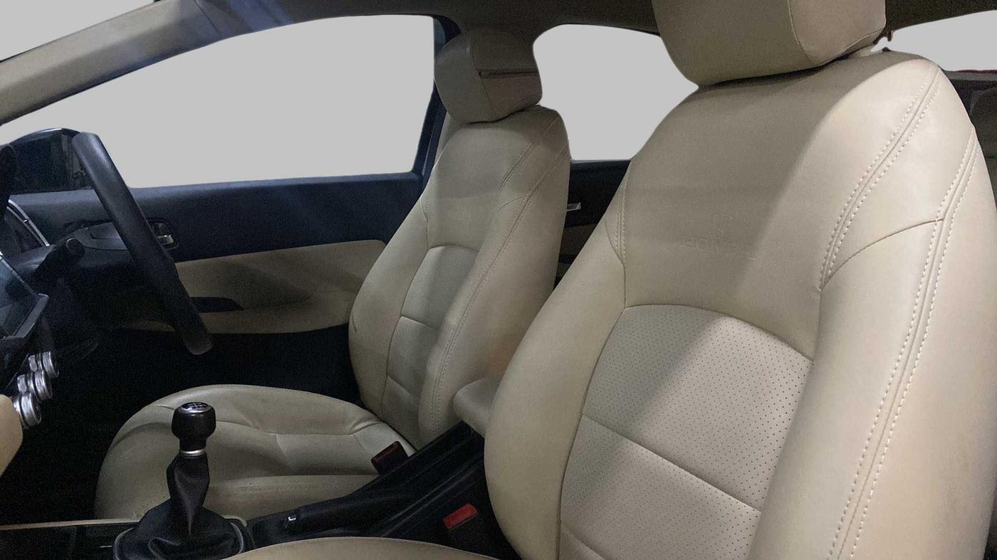 2022 Honda City 1.5L I-VTEC V MT 5TH GEN, Petrol, Manual, 6,794 km, Right Side Front Door Cabin