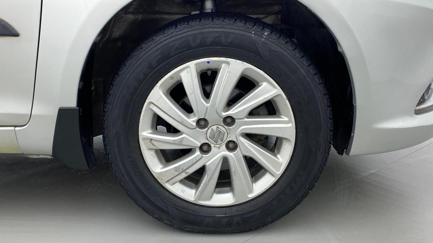 2016 Maruti Swift Dzire ZXI, Petrol, Manual, 41,812 km, Right Front Wheel