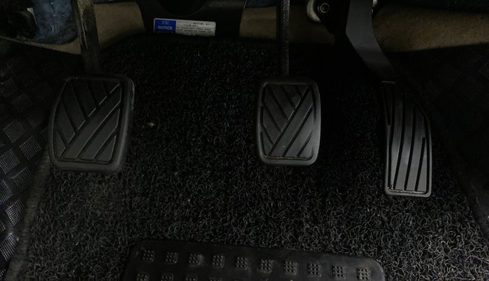 2016 Maruti Swift Dzire ZXI, Petrol, Manual, 41,812 km, Pedals
