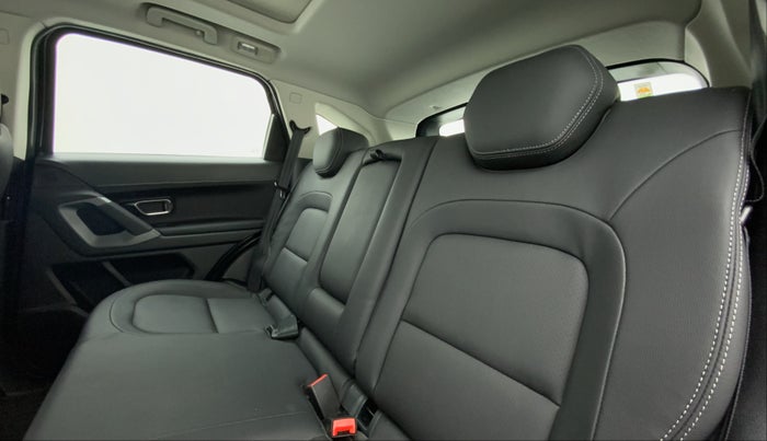 2021 Tata Harrier XZA+ DARK EDITION, Diesel, Automatic, 35,088 km, Right Side Rear Door Cabin
