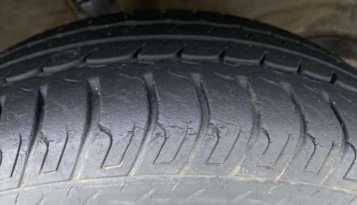 2016 Maruti Wagon R 1.0 VXI, Petrol, Manual, 22,560 km, Right Front Tyre Tread