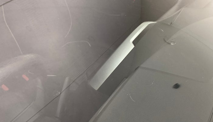 2019 Maruti S PRESSO VXI+, Petrol, Manual, 31,712 km, Front windshield - Minor spot on windshield