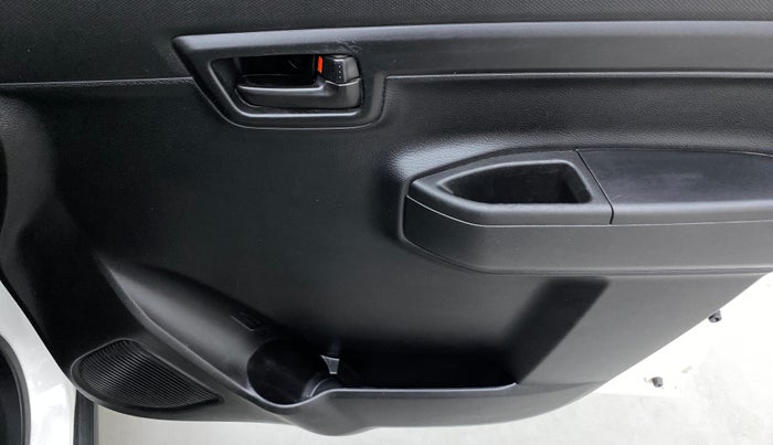 2019 Maruti S PRESSO VXI+, Petrol, Manual, 31,712 km, Driver Side Door Panels Control