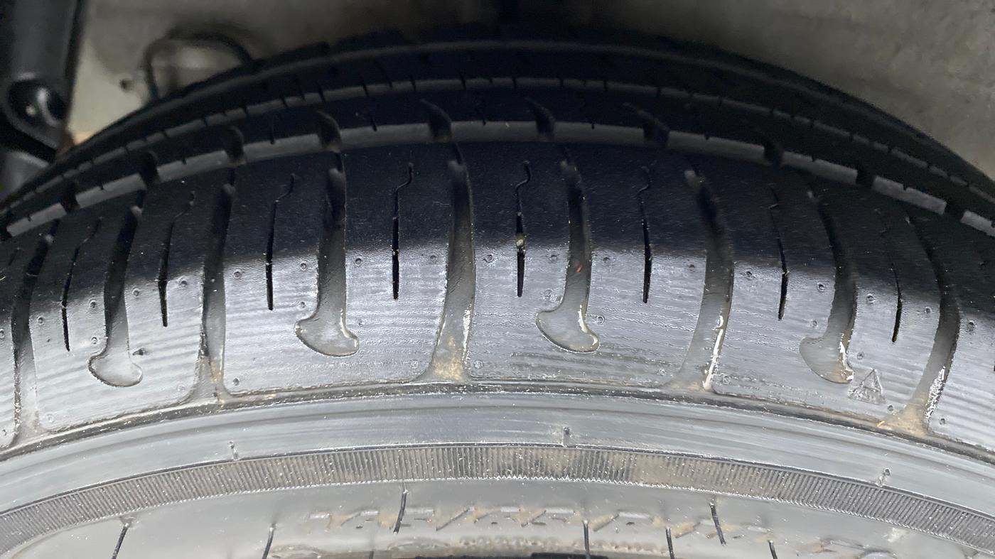2017 Hyundai Xcent S AT 1.2, Petrol, Automatic, 9,266 km, Right Rear Tyre Tread