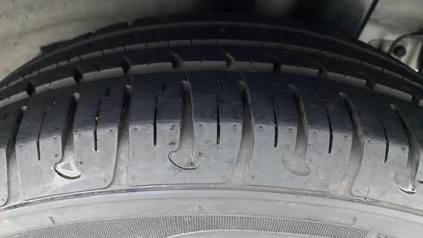 2017 Hyundai Xcent S AT 1.2, Petrol, Automatic, 9,266 km, Left Rear Tyre Tread