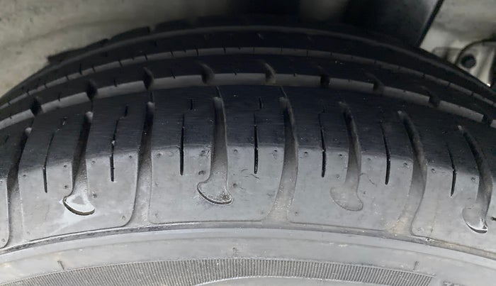 2017 Hyundai Xcent S AT 1.2, Petrol, Automatic, 9,266 km, Left Rear Tyre Tread