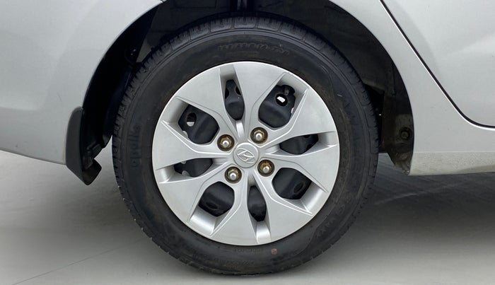 2017 Hyundai Xcent S AT 1.2, Petrol, Automatic, 9,266 km, Right Rear Wheel