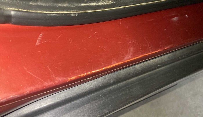 2017 Maruti Vitara Brezza LDI, Diesel, Manual, 51,889 km, Right running board - Minor scratches