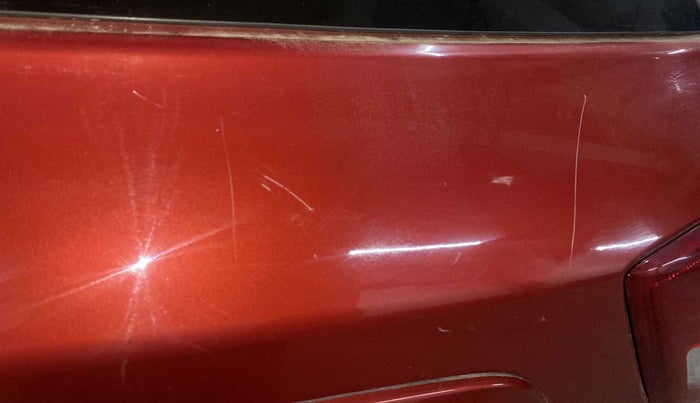 2017 Maruti Vitara Brezza LDI, Diesel, Manual, 51,889 km, Dicky (Boot door) - Minor scratches