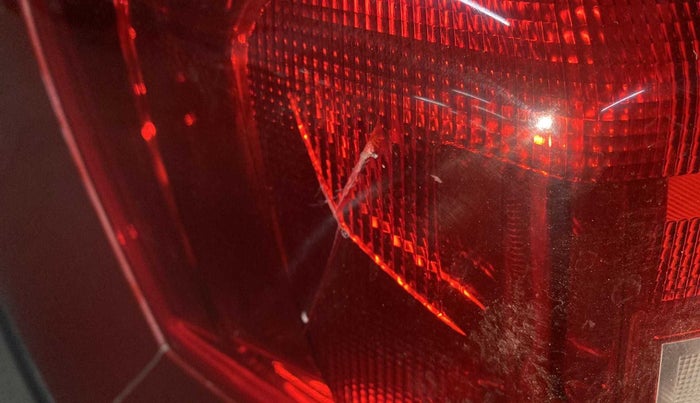 2017 Maruti Vitara Brezza LDI, Diesel, Manual, 51,889 km, Left tail light - Minor damage