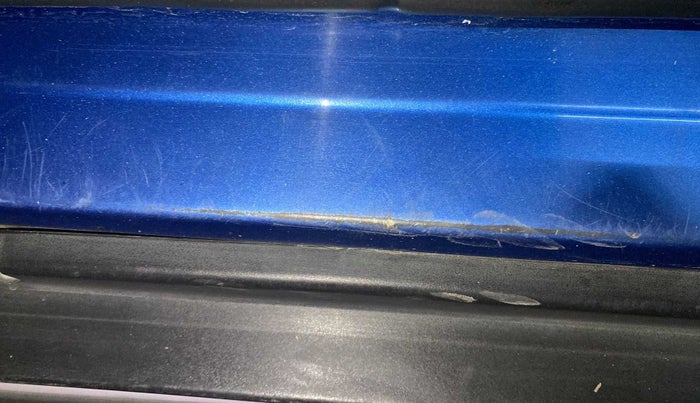 2016 Maruti Vitara Brezza ZDI PLUS DUAL TONE, Diesel, Manual, 79,167 km, Left running board - Paint is slightly faded