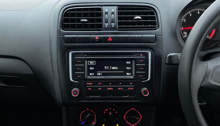 2018 Volkswagen Polo COMFORTLINE 1.0 PETROL, Petrol, Manual, 37,567 km, Air Conditioner
