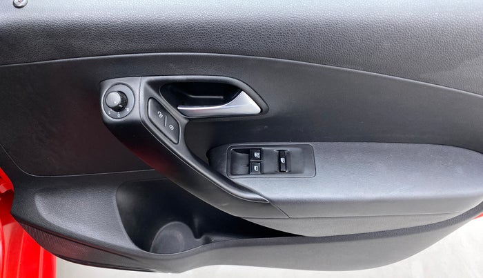 2018 Volkswagen Polo COMFORTLINE 1.0 PETROL, Petrol, Manual, 37,567 km, Driver Side Door Panels Control