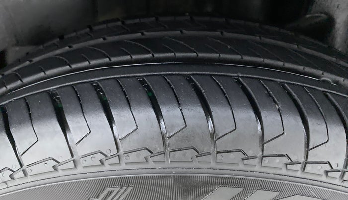 2022 Maruti Swift VXI, Petrol, Manual, 3,367 km, Left Rear Tyre Tread