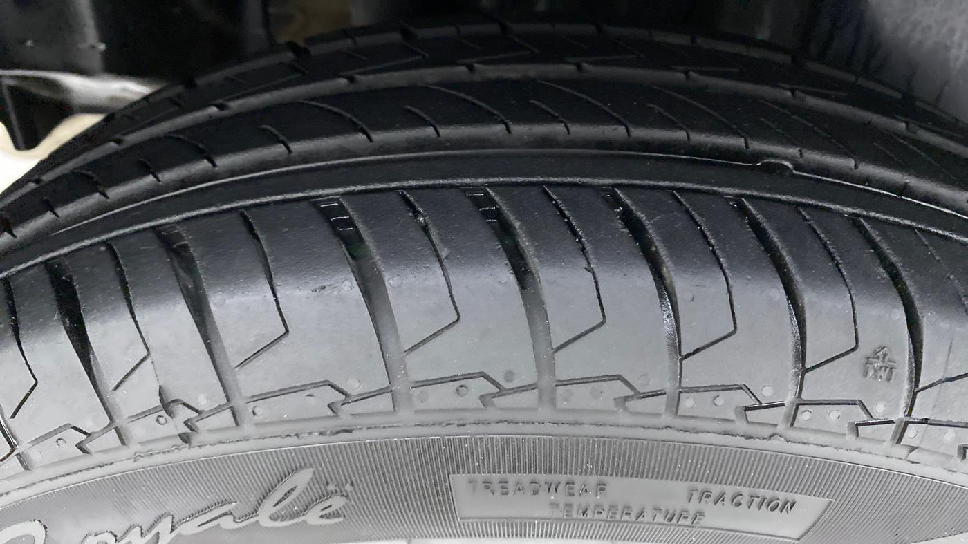 2022 Maruti Swift VXI, Petrol, Manual, 3,367 km, Right Rear Tyre Tread