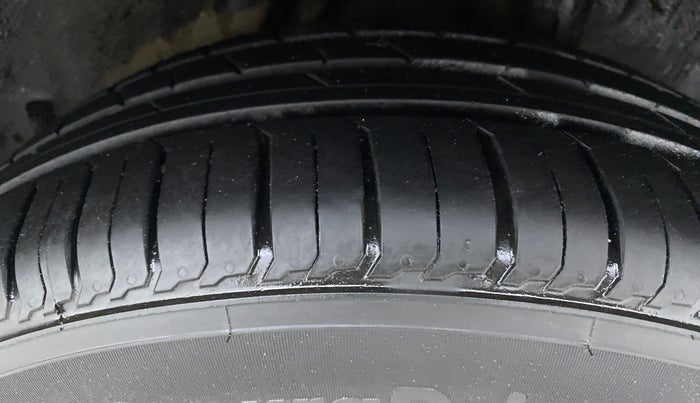 2016 Honda City 1.5L I-VTEC SV, Petrol, Manual, 45,717 km, Left Rear Tyre Tread