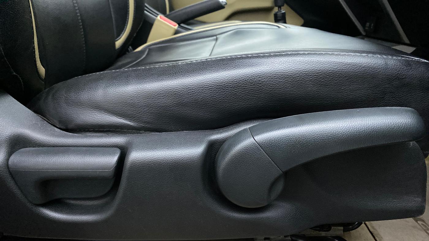 2016 Honda City 1.5L I-VTEC SV, Petrol, Manual, 45,717 km, Driver Side Adjustment Panel