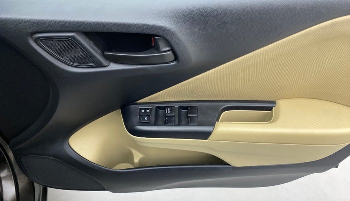 2016 Honda City 1.5L I-VTEC SV, Petrol, Manual, 45,717 km, Driver Side Door Panels Control