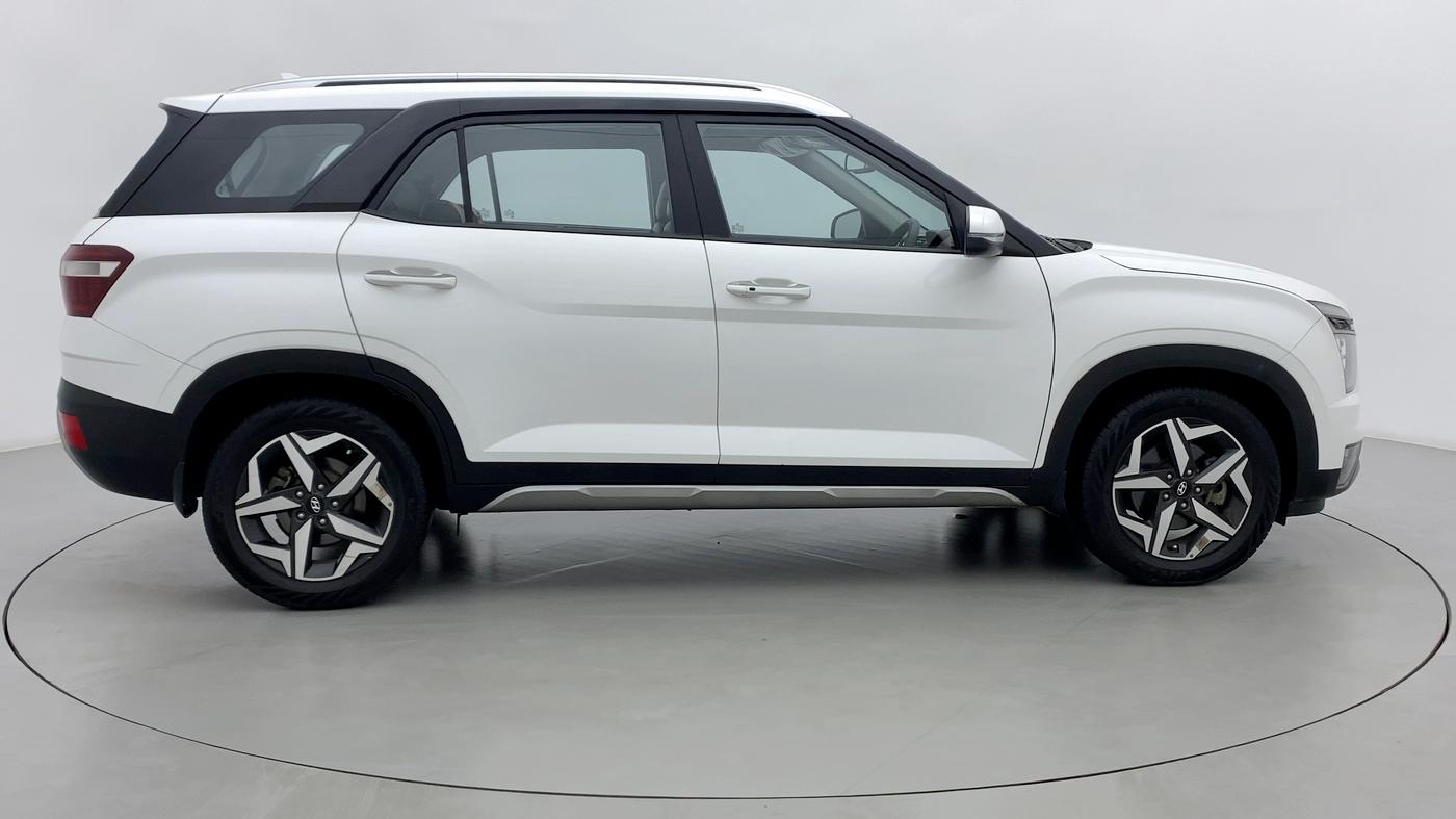 2022 Hyundai ALCAZAR PRESTIGE 1.5 MT 7STR, Diesel, Manual, 16,747 km, Right Side View