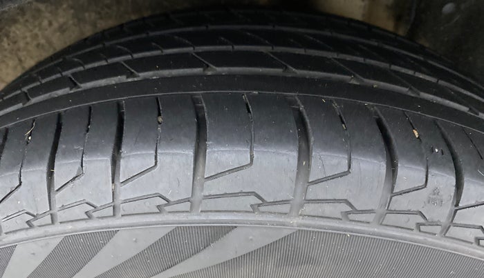 2022 Hyundai ALCAZAR PRESTIGE 1.5 MT 7STR, Diesel, Manual, 16,747 km, Left Rear Tyre Tread