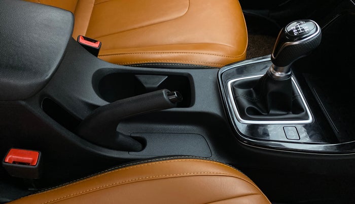 2022 Hyundai ALCAZAR PRESTIGE 1.5 MT 7STR, Diesel, Manual, 16,747 km, Gear Lever