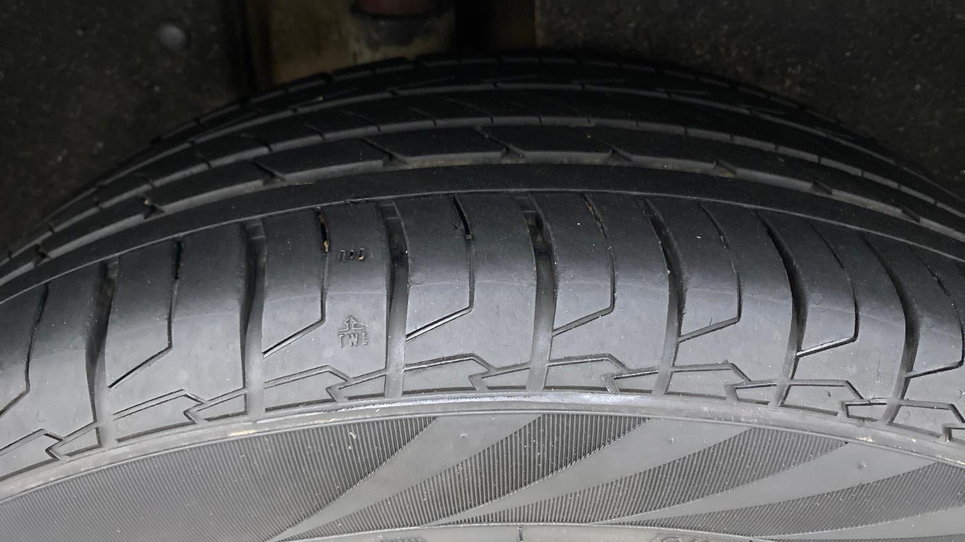 2022 Hyundai ALCAZAR PRESTIGE 1.5 MT 7STR, Diesel, Manual, 16,747 km, Right Rear Tyre Tread