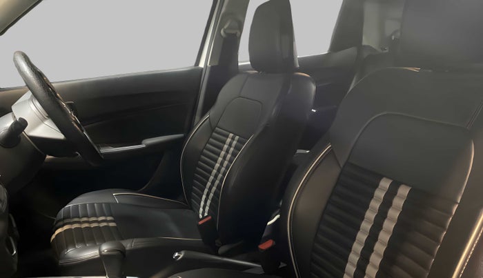 2020 Maruti Swift VXI AMT, Petrol, Automatic, 16,644 km, Right Side Front Door Cabin